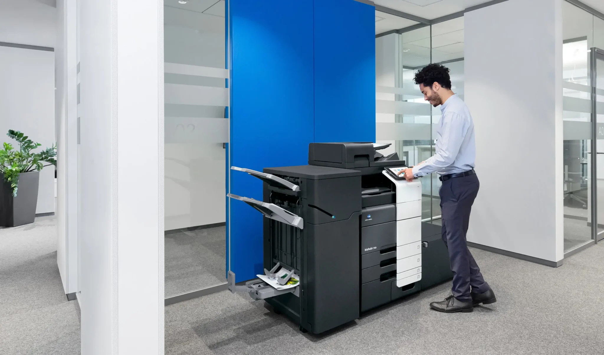 Office employing using the Konica Minolta color printer
